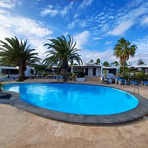 Playa Bastian - Piscina Climatizada - Wifi - Playa 1 Min. , Costa Teguise Spain