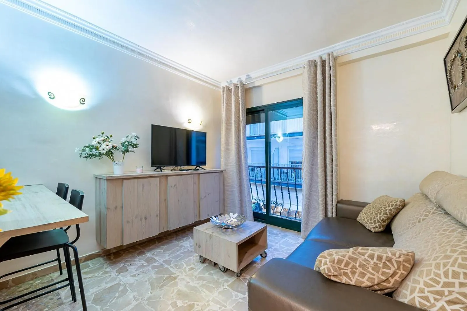 Hof Van Holland Carihuela Apartment Torremolinos